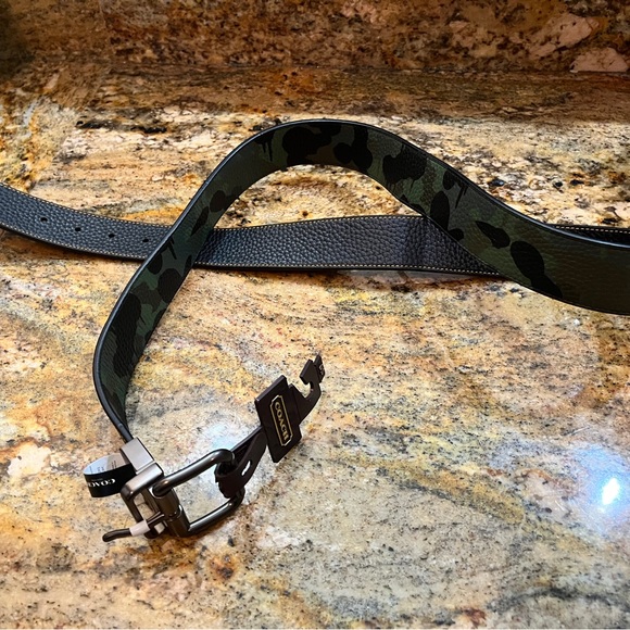 Coach Other - Coach mens reversible camo belt